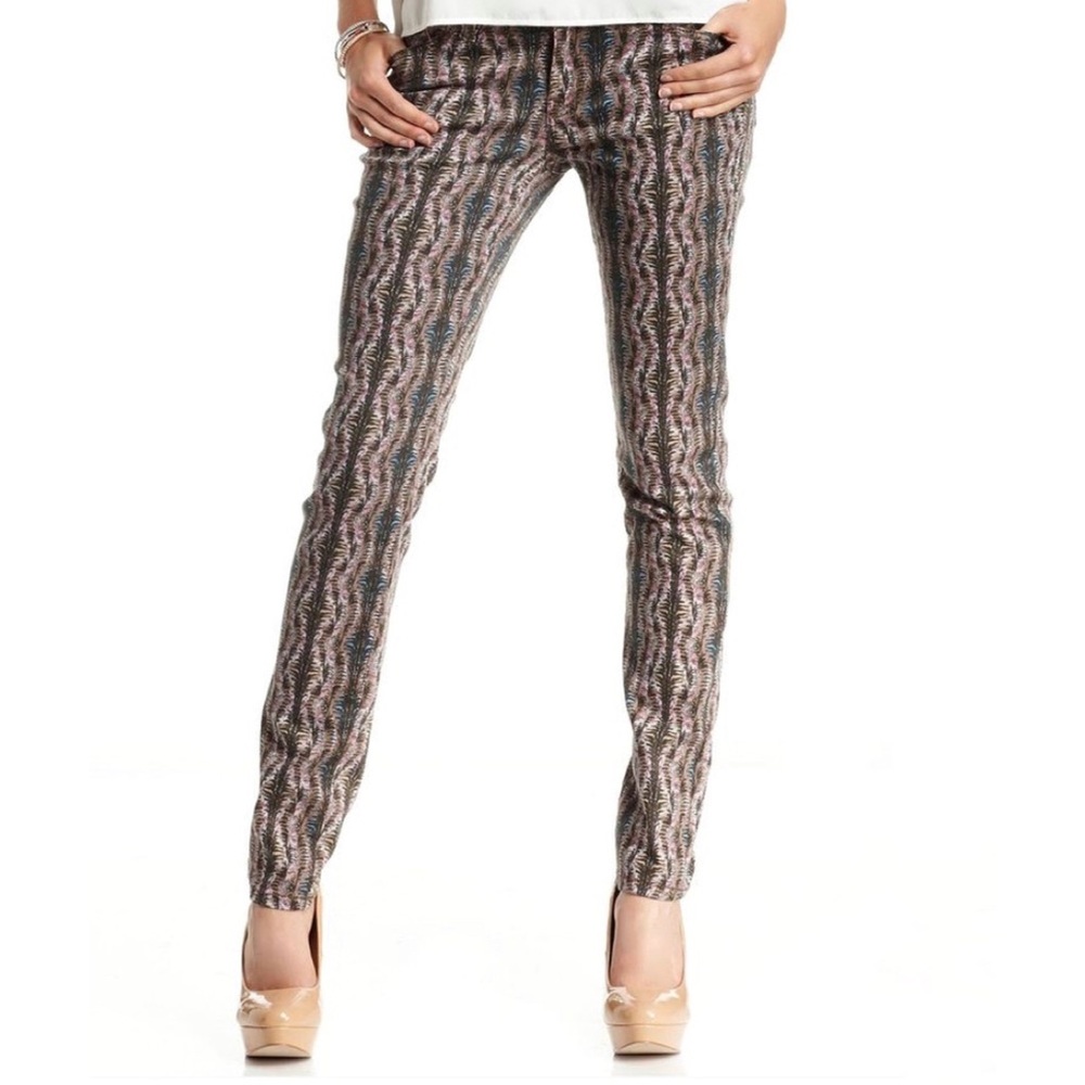 Jessica Simpson Kiss Me Jeggings Size 27
